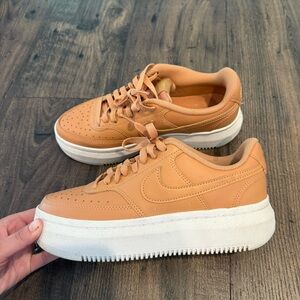 Nike Women Court Vision Alta LRT Sneaker in Light Cognac Size 8